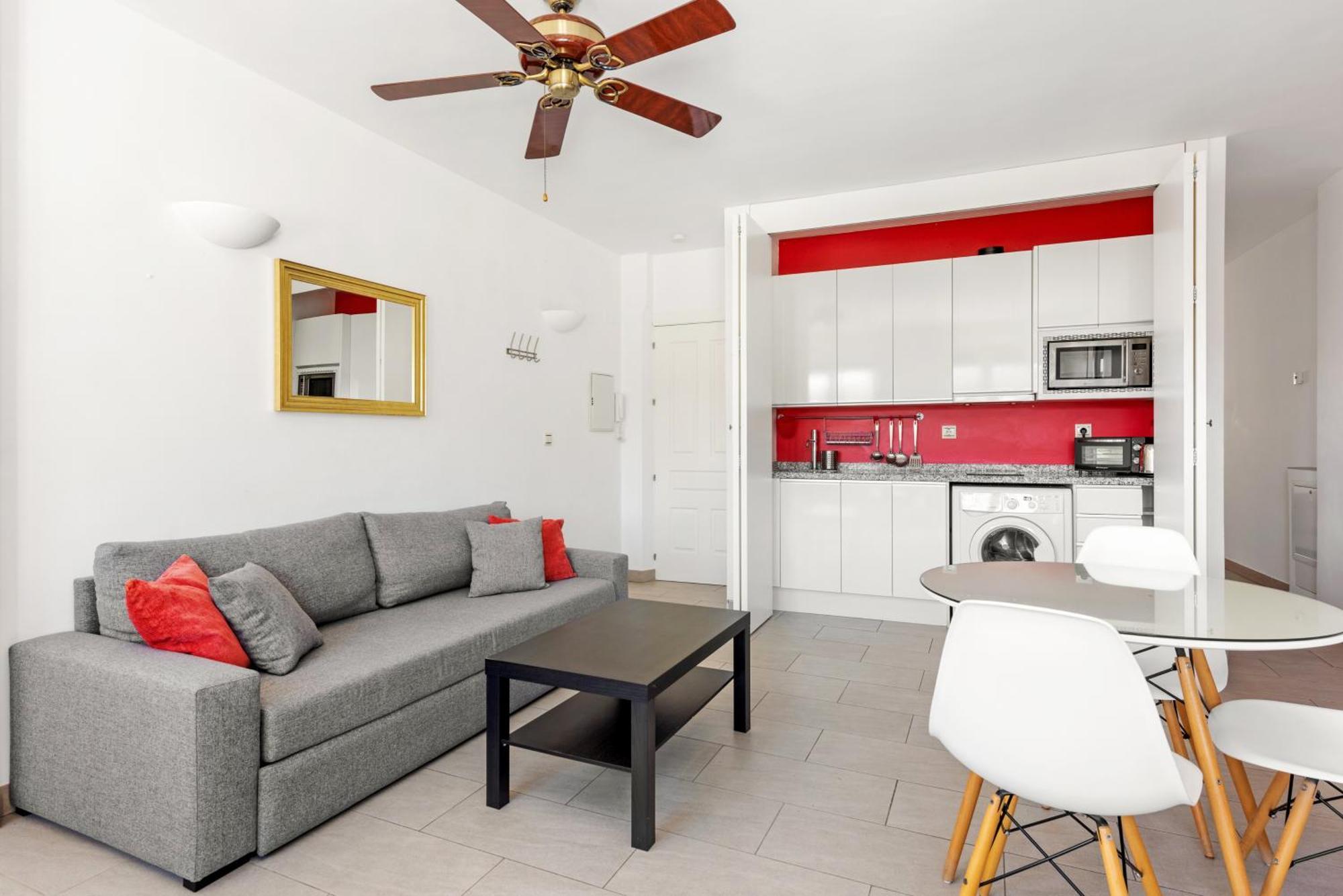 Apartamentos Bravo กรานาดา ภายนอก รูปภาพ